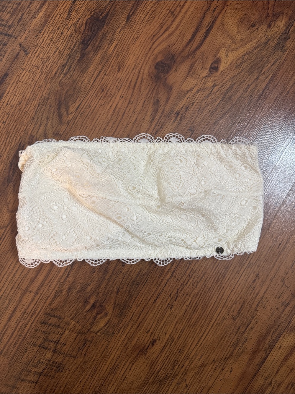 Cream Lace Bandeau Bralette 2.R4